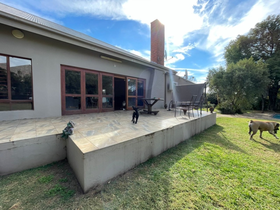 4 Bedroom Property for Sale in Waverley Free State